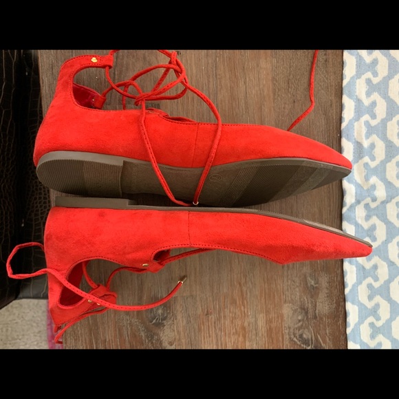 Candy apple Red ballet slippers lace up - Picture 3 of 3